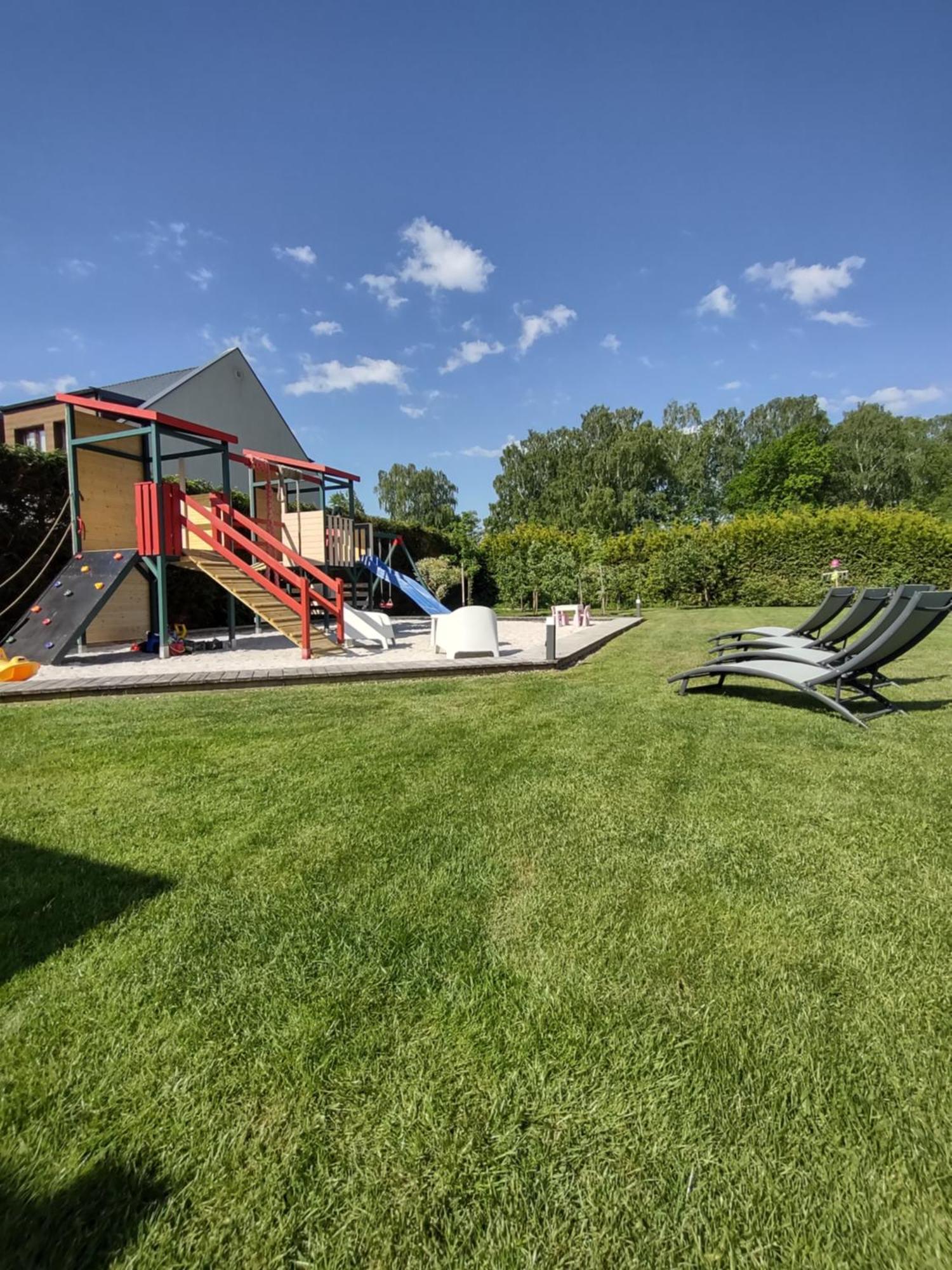 Villa Cork Дембкі Екстер'єр фото